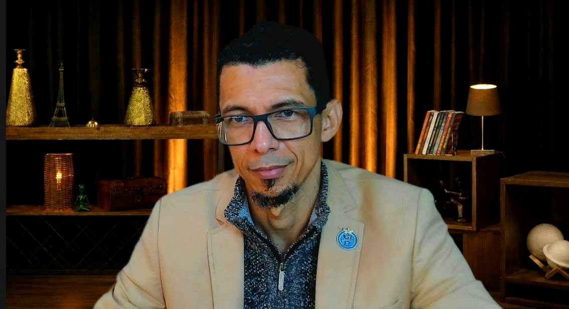 Emerson Crispim - Liderança em movimento
